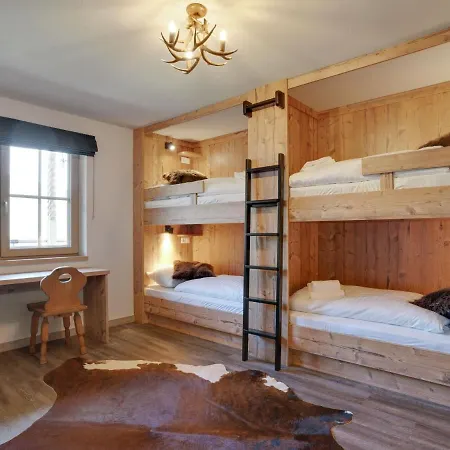 In Hollersbach Near Lift Dom wakacyjny Hollersbach im Pinzgau